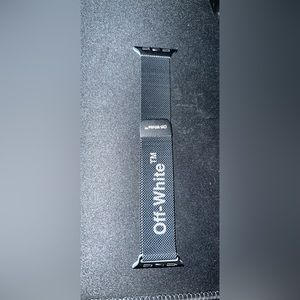 OFF-WHITE
Black Metal 38/40/41 iWatch Band, 38/40/41 mm